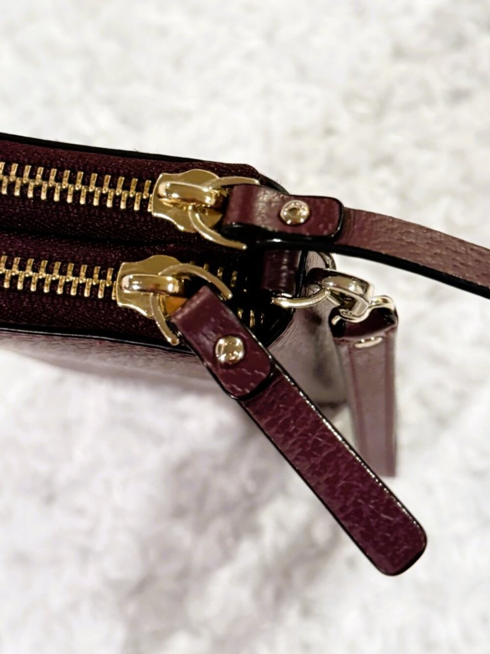 Kate Spade New York Double Zip Wristlet Wallet Burgandy Pebble Leather - Picture 4 of 11